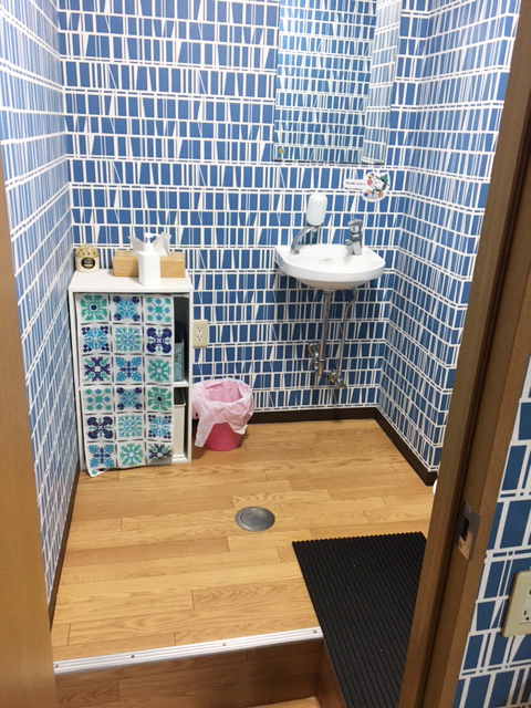 茅ヶ崎の賃貸店舗ーリノベーション｜洗面所／清潔感があります